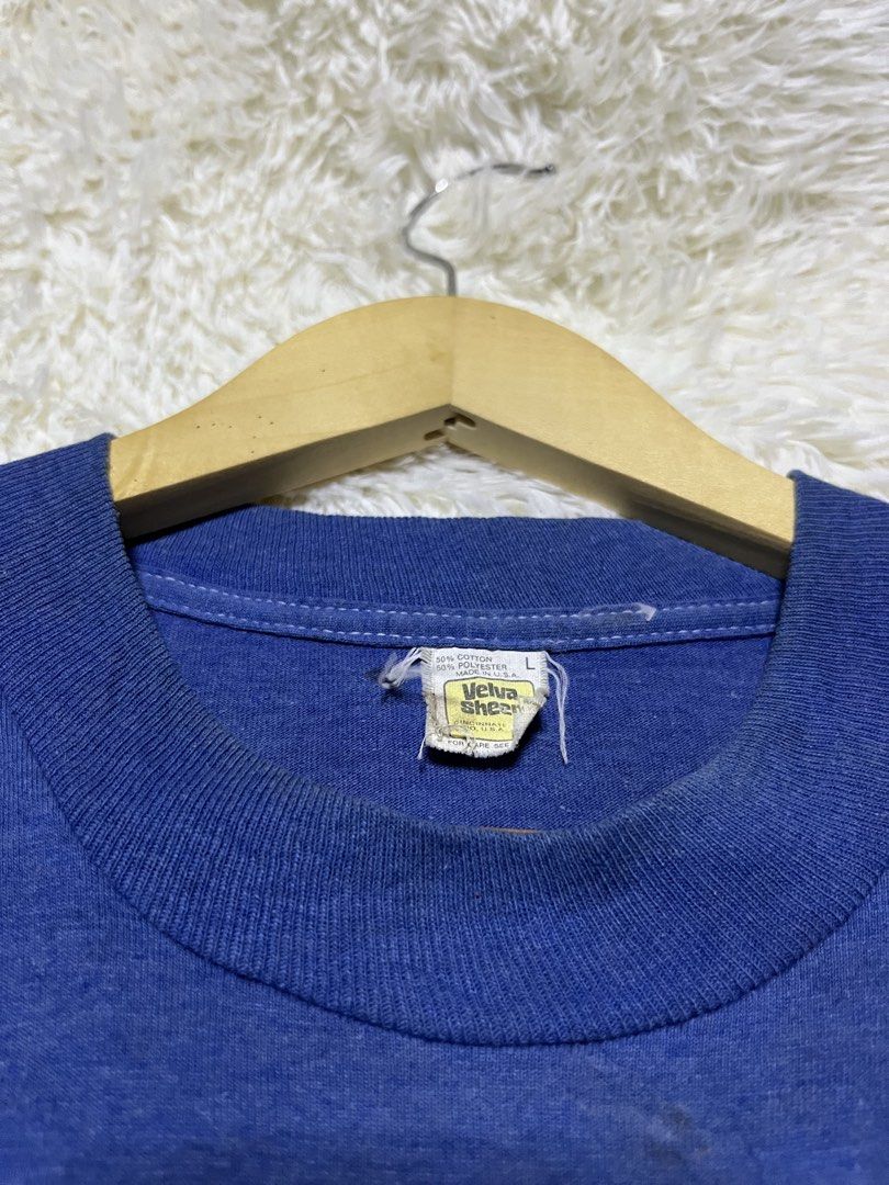 80s Micky Mouse Shirt (Category: Announcements) located in Cotabato. Submitted by marvtg (Listing ID 1464709580, Image 3). Description: Vintage 80s Mickey Mouse Florida Tee Velva Sheen Tag L / Made in USA / Single Stitch Royal Blue - Good vintage condition DM for dimes & price! 📥.