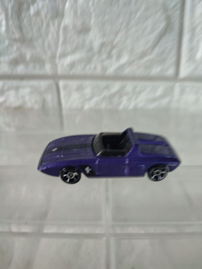 82 ford mustang concept (Category: Vehicle & Diecast Models) located in Narvacan. Submitted by jigger85 (Listing ID 1464579358, Image 1). Description: mint condition loc. ilocos sur can ship thru JNT or LBC.