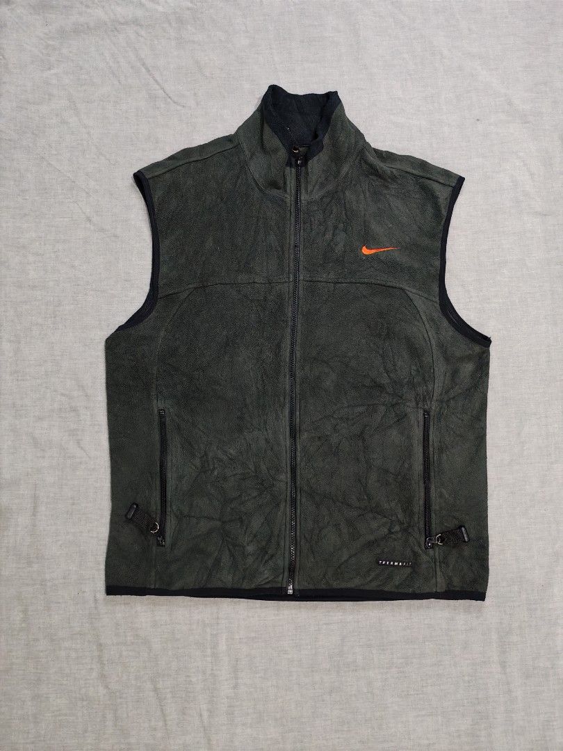 90s nike acg fleece vest (Category: Vests) located in Baguio. Submitted by used_clothing2600 (Listing ID 1464690097, Image 1). Description: 90s nike acg fleece vest verygood condition size large width 24 length 29 P 1,500.