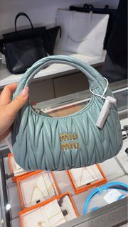 （分類：）位於 。 由 molliemomo 提交（商品編號 1464585904，圖片 1）。簡介： 。