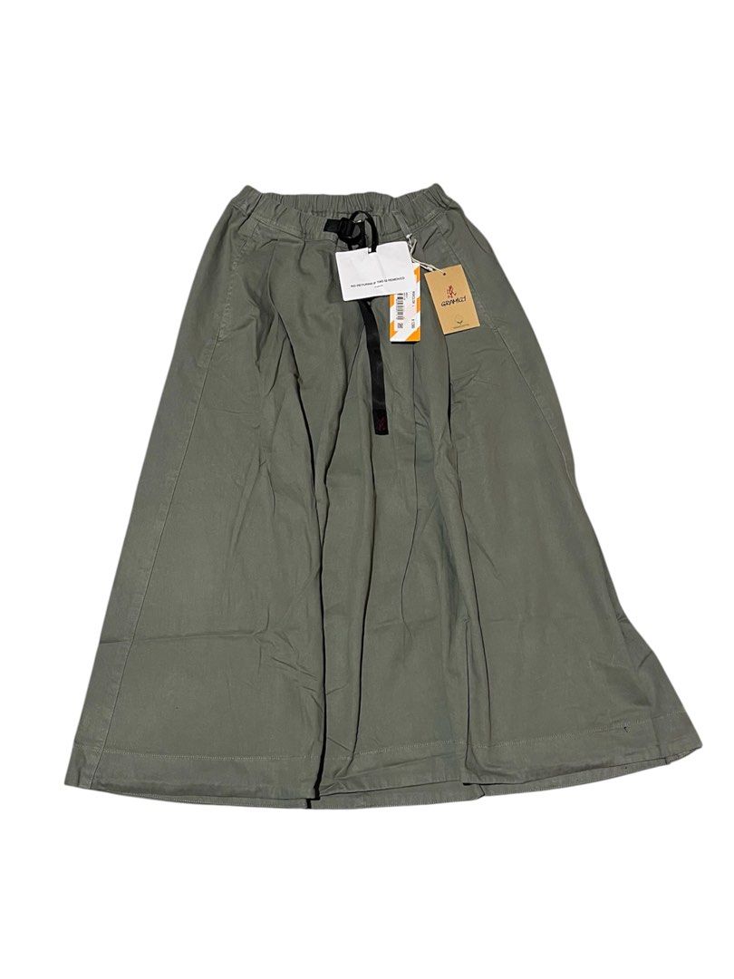 🏷️ Gramicci skirt (Category: Skirts) located in Manila. Submitted by angelamaec (Listing ID 1464571504, Image 1). Description: Excellent condition 12 1/2x32 Add ship.