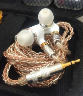 (Category: ) located in . Submitted by 1clearhead (Listing ID 1464745835, Image 1). Description: .