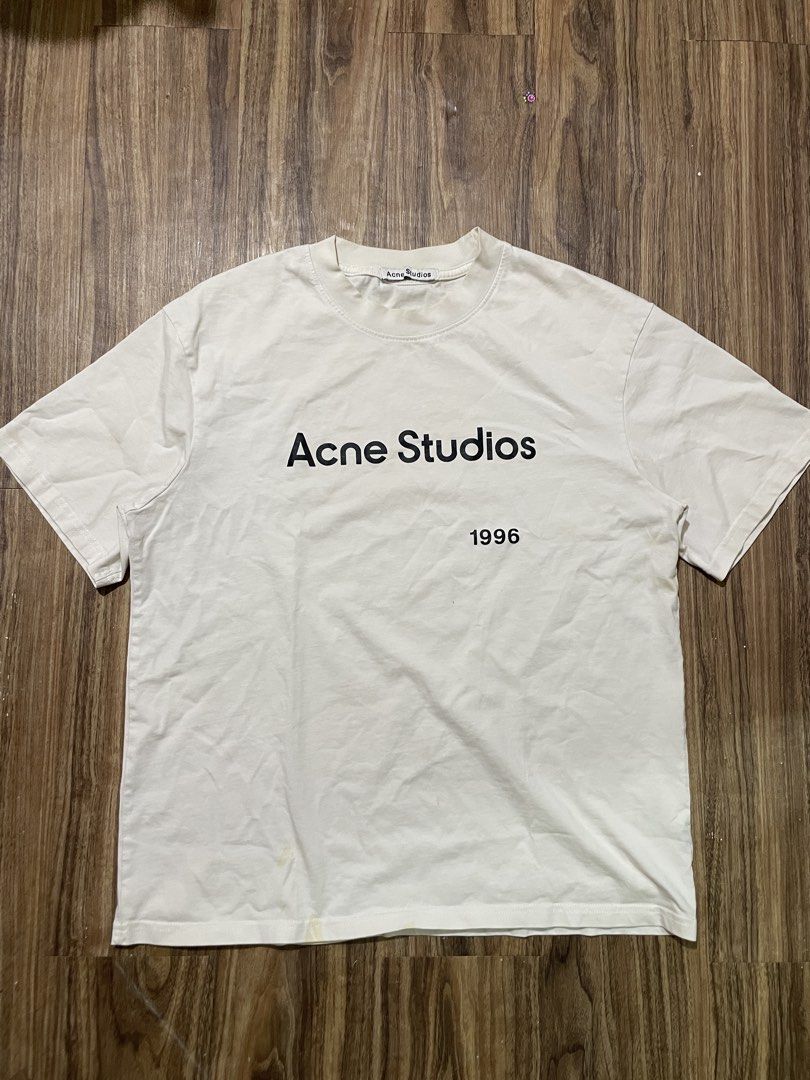 Acne Stockholm Tee (Category: Activewear) located in Las Pinas. Submitted by mnl.streetwear.ph (Listing ID 1464756409, Image 1). Description: • Acne's Tee 3pcs available for only 1,500 take all dm for more details.
