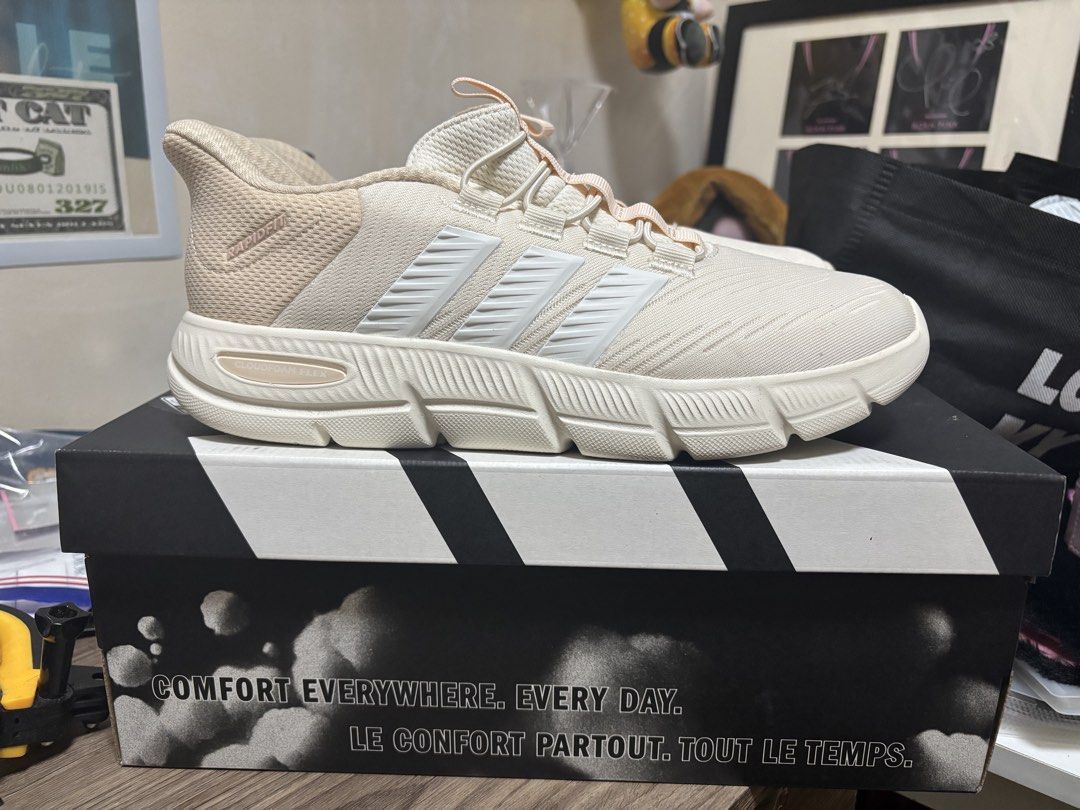 Adidas Cloudfoam Flex Rapidfit Sneakers Off White (Category: Sneakers) located in Cavite. Submitted by karlpicks (Listing ID 1464720202, Image 1). Description: - Brand: Adidas Cloudfoam Flex - Color: Off-white and pale pink - Condition: Like new, soles show zero wear (comes with original box) - Comfort: Lightweight mesh upper with plush Cloudfoam cushioning - Convenience: Slip-on design with elastic laces and heel pull tabs SIZE 9 WOMENS USED 3X 