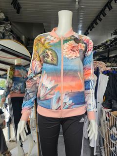 (Category: ) located in . Submitted by kayeonlineshop (Listing ID 1464660034, Image 1). Description: .