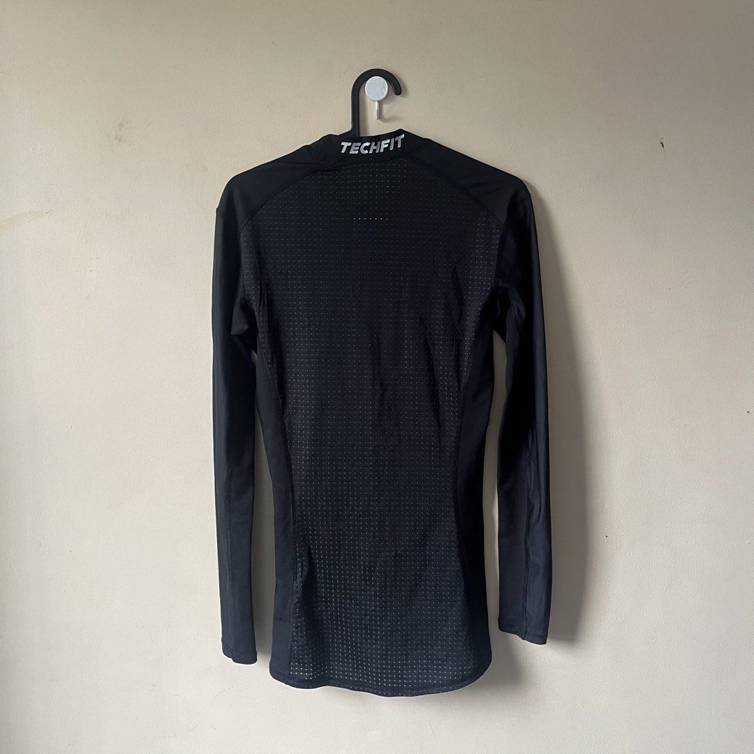 ADIDAS Men’s Techfit Compression (Category: Activewear) located in Imus. Submitted by thriftsportph (Listing ID 1464764580, Image 2). Description: .