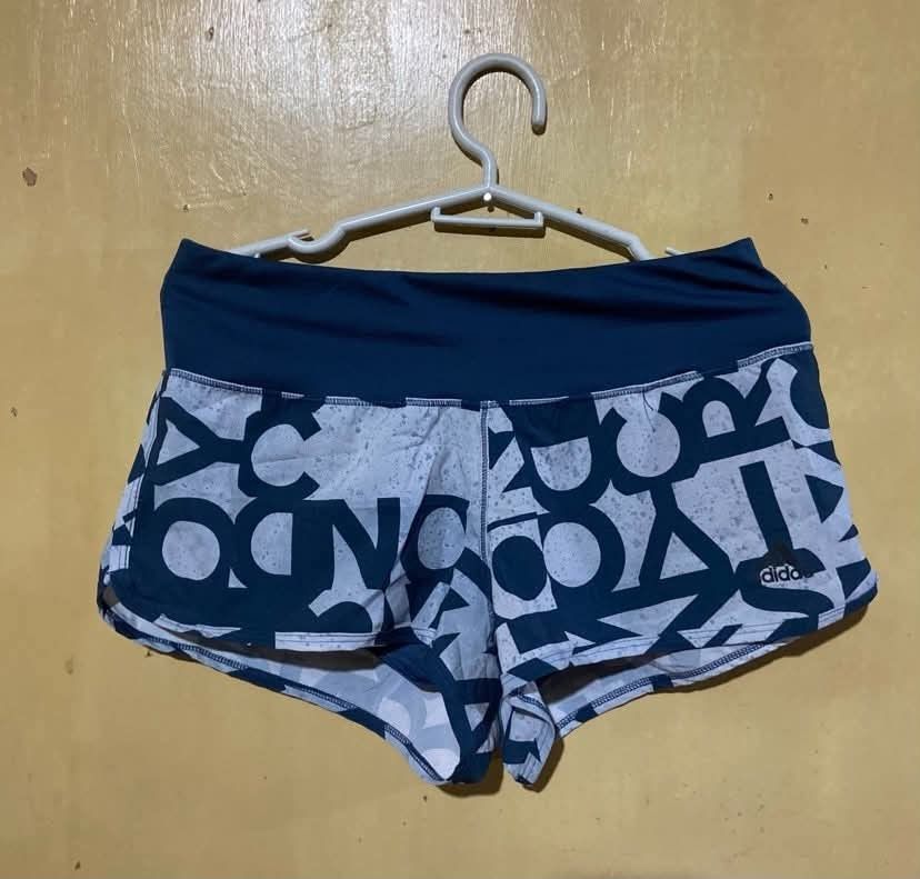 Adidas Performance Running Shorts Size Small (Category: Activewear) located in Meycauayan. Submitted by epicforest_231b9d (Listing ID 1464685988, Image 2). Description: - Adidas performance running shorts - Size: Small - Features a cool all-over graphic print - Climalite fabric for enhanced breathability - Elastic waistband for a comfortable and secure fit - Ideal for running, workouts, or any athletic activity.