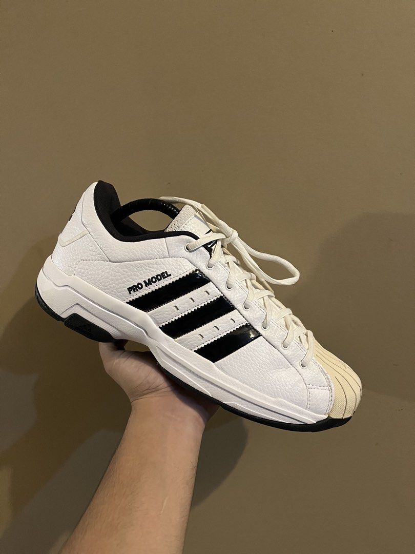 ADIDAS PRO MODEL (Category: Sneakers) located in Butuan. Submitted by rnthrifter_finds (Listing ID 1464584093, Image 1). Description: Size on Tag : US 8/ EU 42/ CM 26.4 Condition:9.9/10- Zero sole separation , Pristine condition Perfect for : sport shoes ( pickleball,badminton,tennis) Source: Thrifted Selected Pairs MOP: Gcash MOD: J&T courier only.