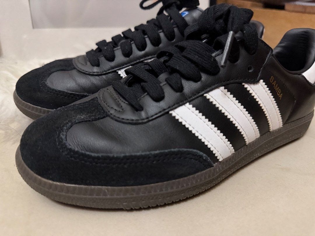 Adidas Samba (Category: Sneakers) located in Pasig City. Submitted by silent.finders.keepers (Listing ID 1464700762, Image 1). Description: .