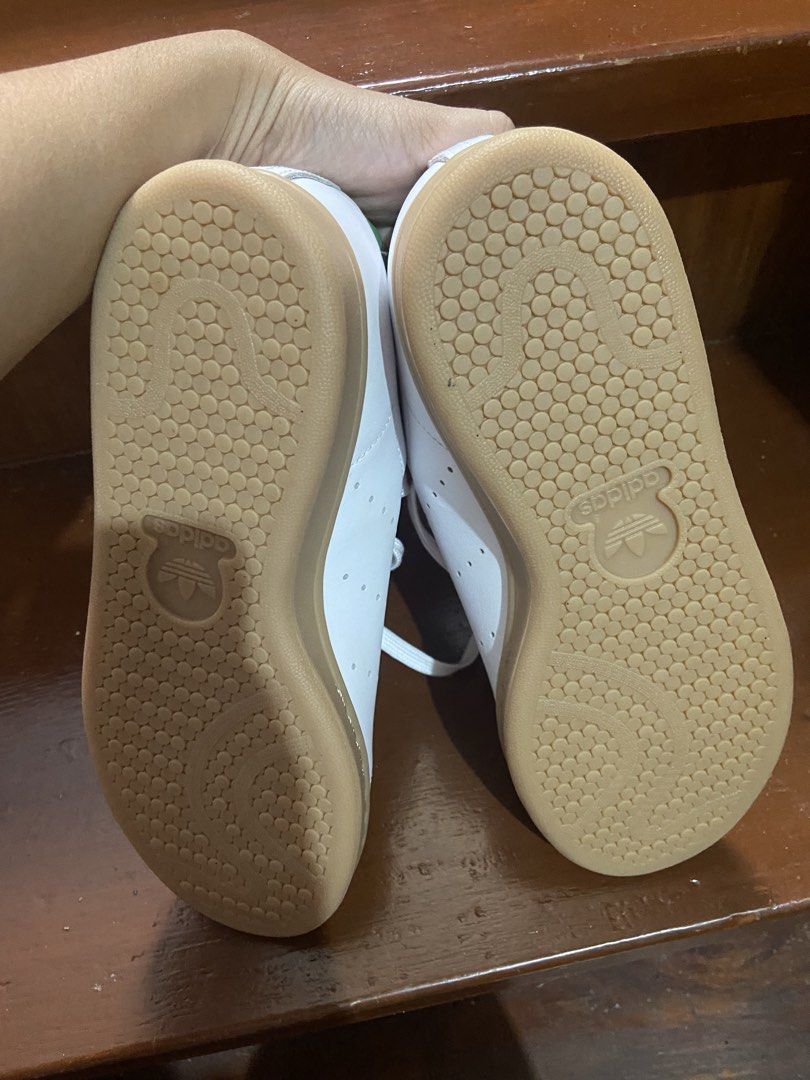 Adidas Stan Smith (Category: Sneakers) located in San Pablo. Submitted by vernikas (Listing ID 1464576464, Image 3). Description: - Selling without the box. - Never used. .