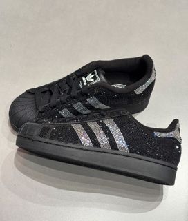 (Category: ) located in . Submitted by pickplanet_sneaker_shirt (Listing ID 1464679250, Image 1). Description: .