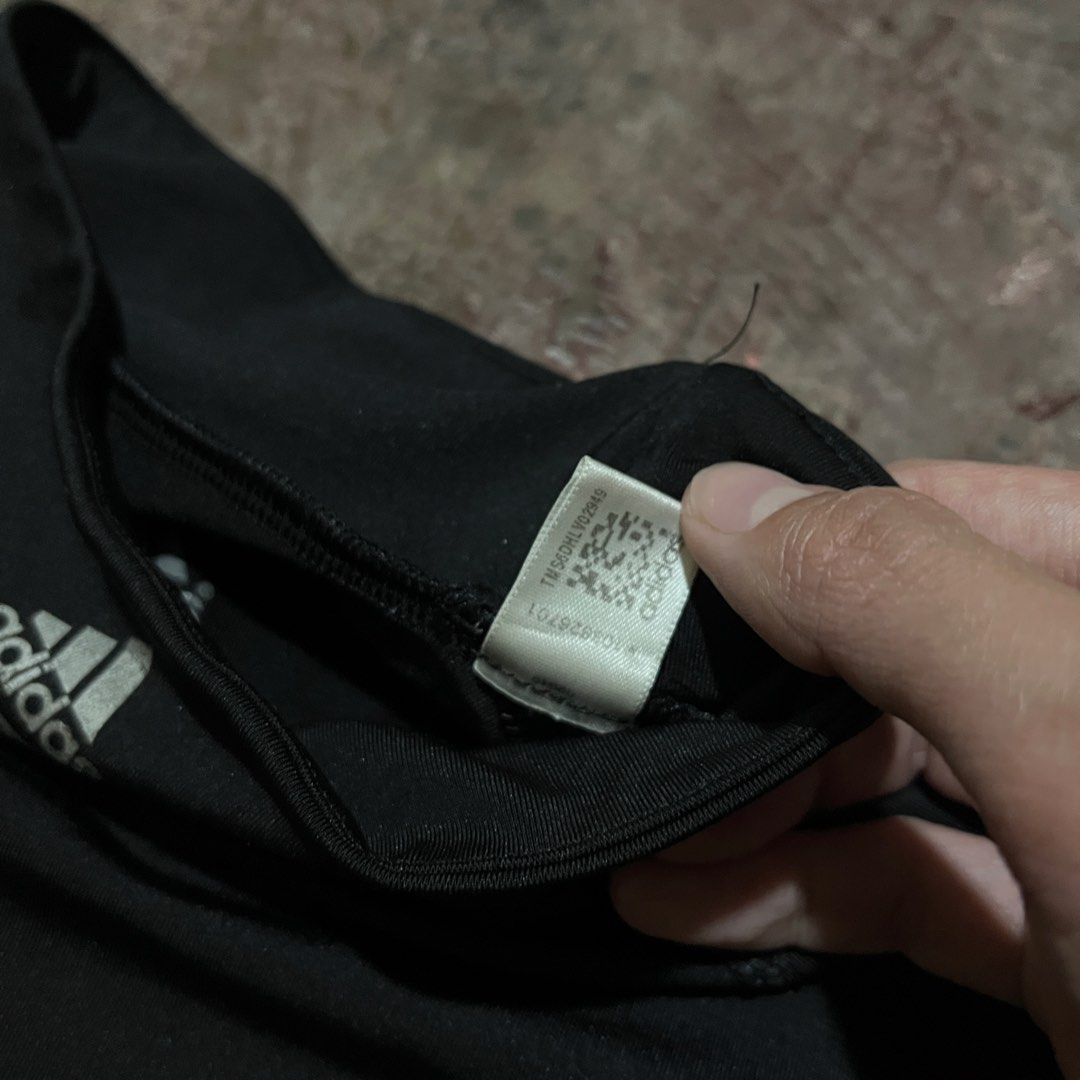 Adidas techfit compression longsleeves (Category: Activewear) located in Cagayan de Oro. Submitted by kojisalas (Listing ID 1464748860, Image 3). Description: Size medium.