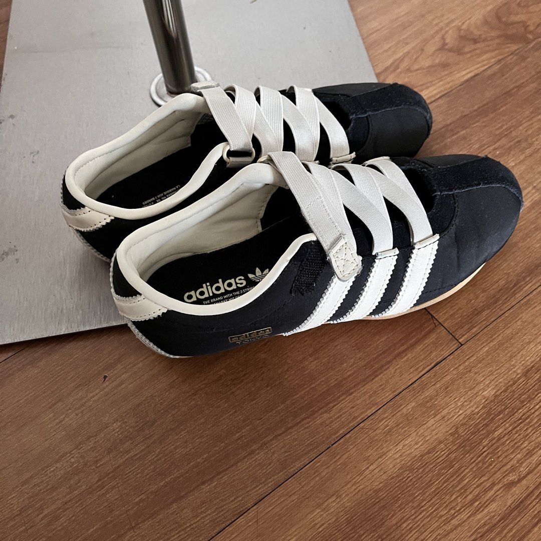 Adidas tokyo mj (Category: Sneakers) located in Muntinlupa City. Submitted by on.repeeat (Listing ID 1464570943, Image 2). Description: Bought at 9k+ at rock n sole Size is 35 Signs of usage Bag and ecobag included.