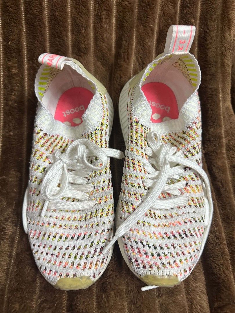 Adidas ultra boost (Category: Casual Shoes) located in Quezon City. Submitted by brand_dyn3 (Listing ID 1464727837, Image 1). Description: adidas ultra boost size: US5 or 22cm.