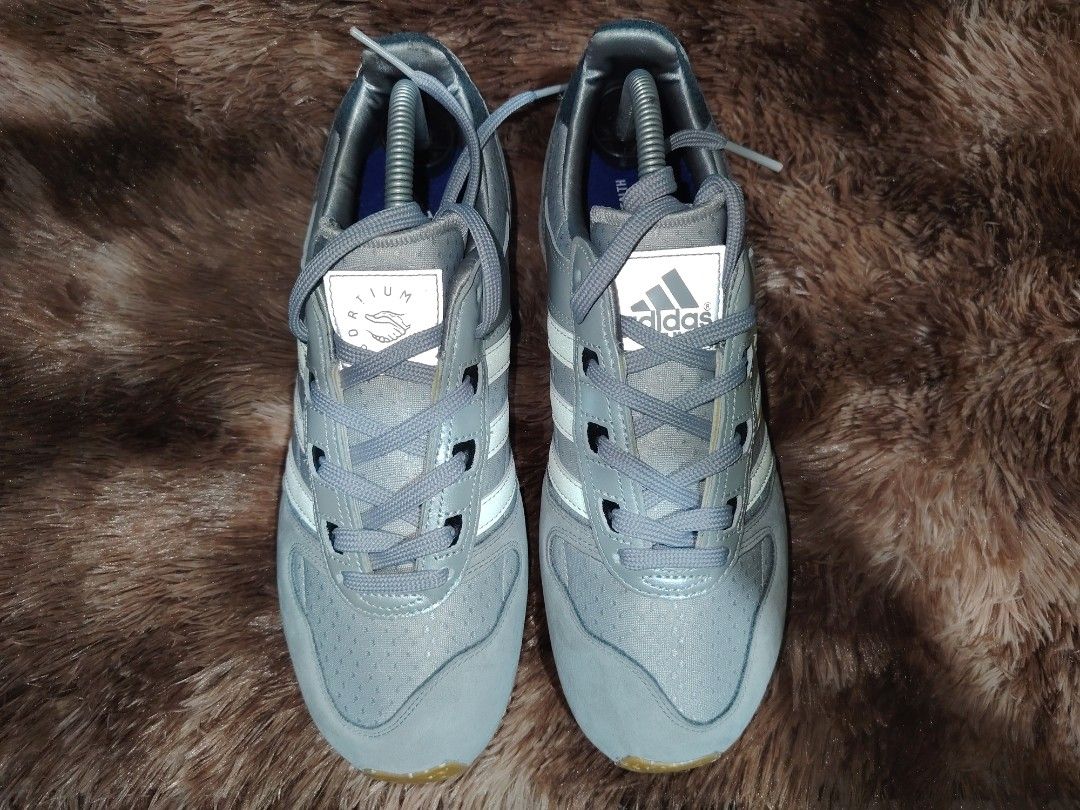ADIDAS x COMMONWEALTH Race Walk (Category: Sneakers) located in Manila. Submitted by storageninjaph (Listing ID 1464654129, Image 1). Description: Adidas x Commonwealth Equipment Race Walk sneakers GY5395 - Adidas ZX 8000 x Commonwealth collaboration - Color: Grey/White Tint/Silver Metallic - Size: 8 US / 41.5 - Made in Vietnam - Features a gum sole - Insole displays Adidas and Commonwealth branding - Perfect for sneaker collectors - No box *Pric
