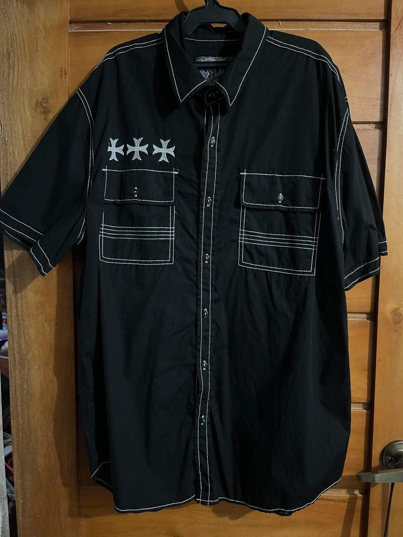 Affliction Dark Polo Shirt (Category: Tshirts & Polo Shirts ) located in Bacolod City. Submitted by decayed_outlet (Listing ID 1464593154, Image 2). Description: Dimension : 24x32.5 100% Cotton By Affliction Color :Black Condition : Pristine Color rate : 100000/10 For Baggy Chicano Fits (PSG if not Taken).