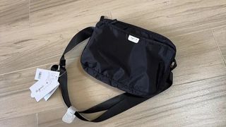 （分類：）位於 。 由 jesmanleeeee 提交（商品編號 1464734536，圖片 1）。簡介： 。