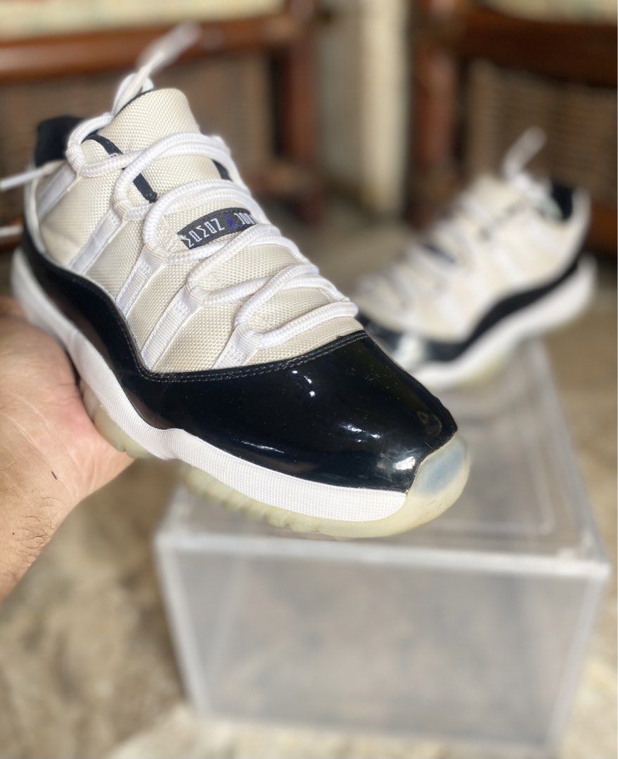 Air Jordan 11 Low Concords Size 9 (Category: Sneakers) located in San Pedro. Submitted by ragingbull23 (Listing ID 1464629993, Image 2). Description: For sale Jordan 11 Concords low LJR batch size 9 no box Excellent condition meetup: Alabang or Pacita complex wat u see is wat u get No return No refund .