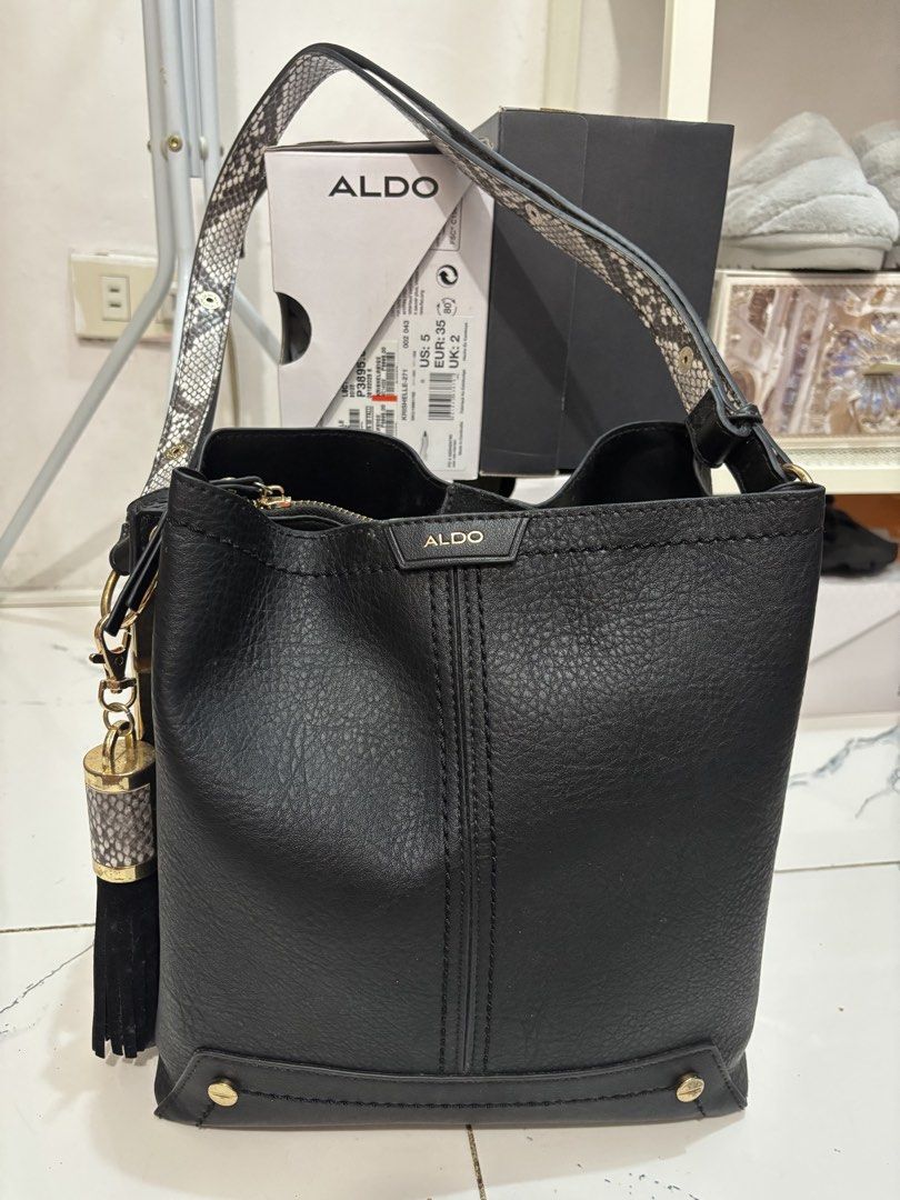 Aldo shoulder bag (Category: Shoulder Bags) located in Quezon City. Submitted by den.declutters (Listing ID 1464580602, Image 1). Description: .