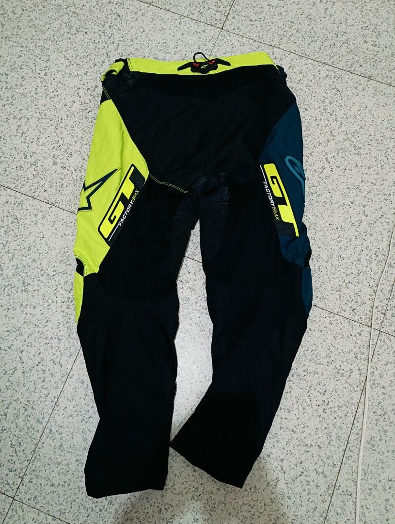 Alpinestars Vector (Category: Activewear) located in Paranaque City. Submitted by yoursourceoffits (Listing ID 1464624958, Image 3). Description: SIZE 38 ON TAG • minimal issue only • very good condition • authentic alpinestars.