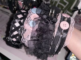 (Category: ) located in . Submitted by shoplikeisa (Listing ID 1464722199, Image 1). Description: .