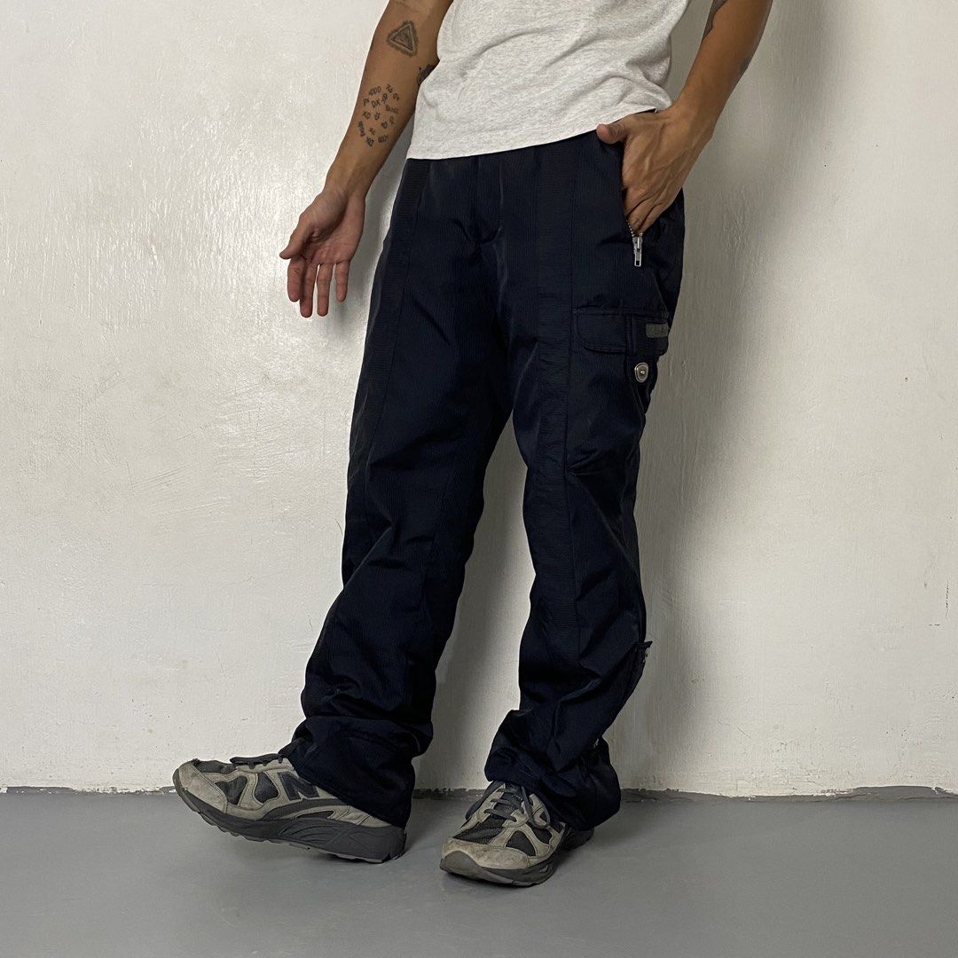 AnziBesson 👟| Black Utility Cargo Pants (Category: Trousers) located in Bulacan. Submitted by orc.ph (Listing ID 1464692996, Image 3). Description: AnziBesson 👟| Black Utility Cargo Pants Material Used: 100% Nylon -Subtle Boot-Cut -Baggy -Snap-Button And Zip-Fly Closure -Elastic Waistband -Ankle Snap-Button Closure -Multi-Pocket Layer -Streewear -Outdoor -Size: S-XL -Waistline: “30 | “35 (Stretched) -Length: “39 -Thighs: “11 -Leg Opening: “10 -