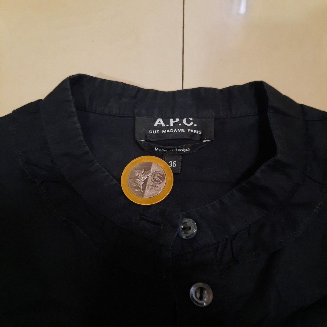 A.P.C Black Polly (Category: Longsleeves) located in Cebu City. Submitted by archivalia.me (Listing ID 1464579122, Image 3). Description: A.P.C Black Polly Blouse Size 36 S-M Width 18 Length 25 Sleeve 22 Good as New No Issue Price dm + sf Loc: Cebu City .