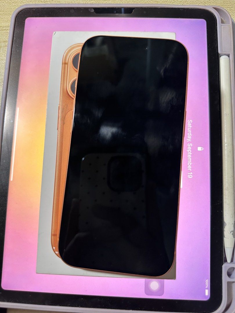 Apple iPhone (Category: iPhone 17 Series) located in Manila. Submitted by jbuckets (Listing ID 1464688247, Image 3). Description: -Smartlocked - Color: Stunning orange bronze body - Camera: Versatile triple camera setup - Battery Health: 98% (235 cycle counts) - Condition: Clean screen with no cracks, immaculate edges all around - Status: 100% fully functional and ready for daily use.