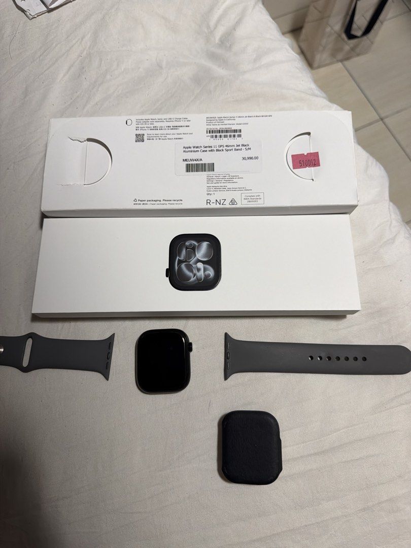 APPLE WATCH SERIES 11 GPS 46mm (Category: Wearables & Smart Watches) located in Manila. Submitted by yoyohanchecharon (Listing ID 1464724970, Image 1). Description: APPLE WATCH SERIES 11 GPS 46MM JET BLACK ALUMINUM CASE WITH BLACK SPORTS BAND Original sport band size is S/M but I bought a M/L from The Loop, same store as I got the watch can give both bands RFS- di ko bet smart watches, i dont find use for it. clean watch no issues no scratches. s