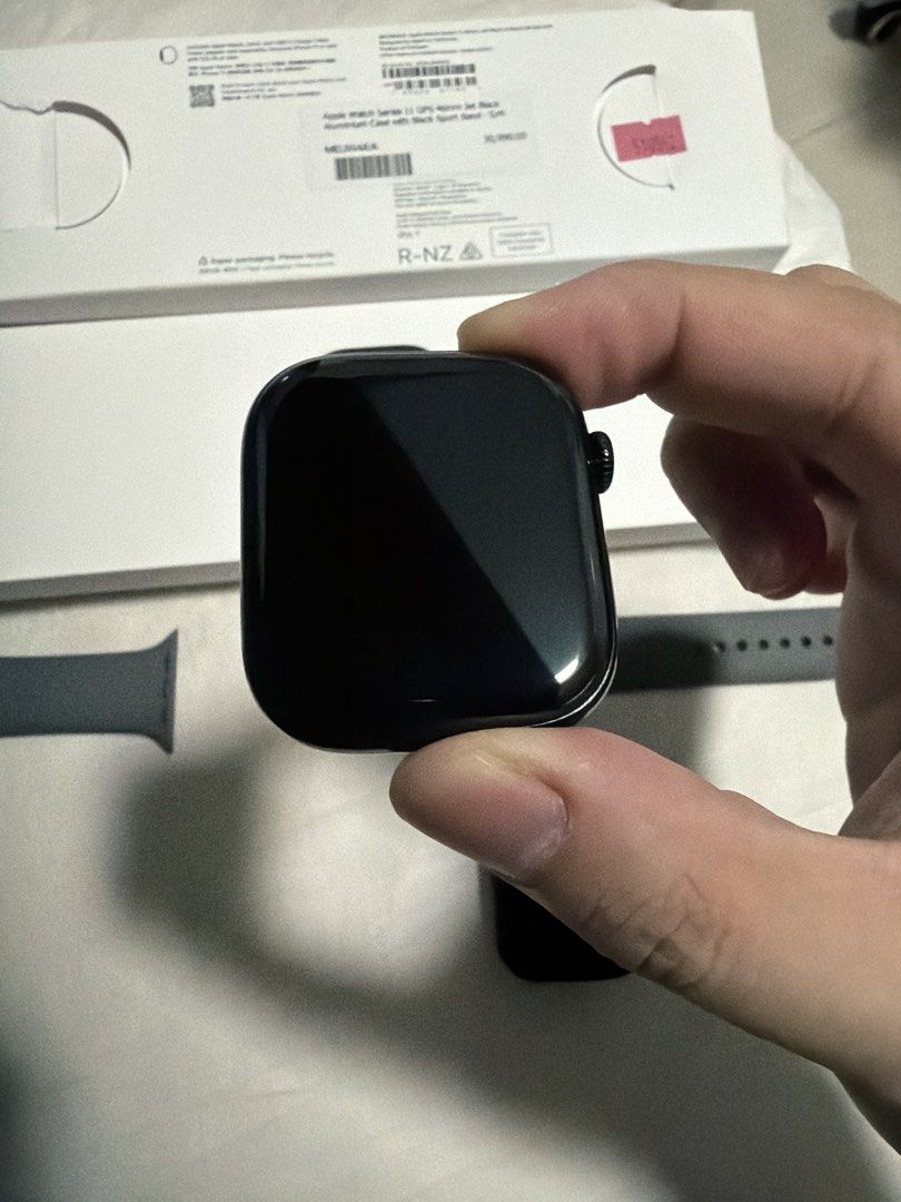 APPLE WATCH SERIES 11 GPS 46mm (Category: Wearables & Smart Watches) located in Manila. Submitted by yoyohanchecharon (Listing ID 1464724970, Image 2). Description: APPLE WATCH SERIES 11 GPS 46MM JET BLACK ALUMINUM CASE WITH BLACK SPORTS BAND Original sport band size is S/M but I bought a M/L from The Loop, same store as I got the watch can give both bands RFS- di ko bet smart watches, i dont find use for it. clean watch no issues no scratches. s