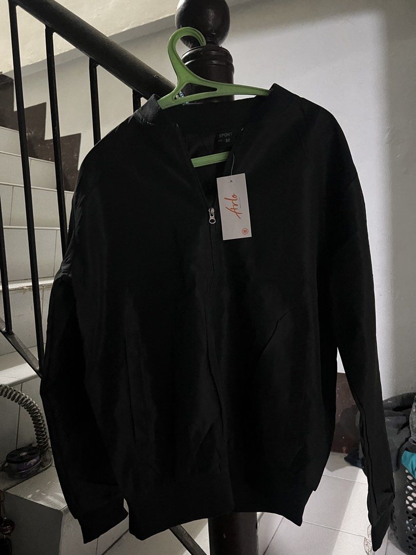 Arlo Sport Zip-Up Bomber Jacket Size M (Category: Coats, Jackets and Outerwear) located in Marikina City. Submitted by panowps (Listing ID 1464693929, Image 1). Description: - Brand: Arlo - Style: Lightweight zip-up jacket - Size: M - Condition: Brand new with original tags in protective packaging - Color: Black (Green and blue also available) - Features: Full front zipper, ribbed collar, cuffs, and hem, plus two side pockets - Perfect for casual