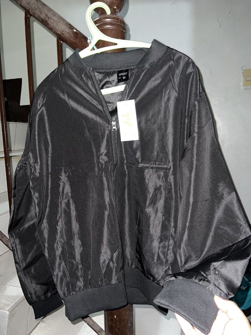 Arlo Sport Zip-Up Bomber Jacket Size M (Category: Coats, Jackets and Outerwear) located in Marikina City. Submitted by panowps (Listing ID 1464693929, Image 2). Description: - Brand: Arlo - Style: Lightweight zip-up jacket - Size: M - Condition: Brand new with original tags in protective packaging - Color: Black (Green and blue also available) - Features: Full front zipper, ribbed collar, cuffs, and hem, plus two side pockets - Perfect for casual