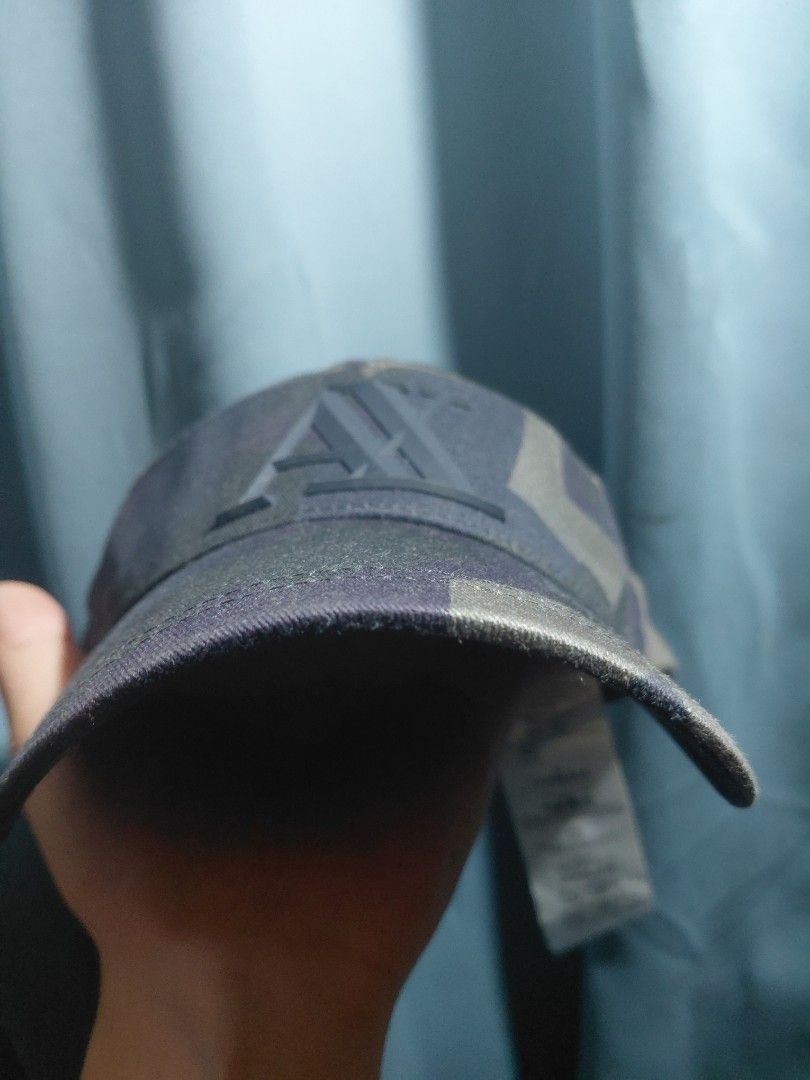 Armani Cap | camouflage | true to size (Category: Caps & Hats) located in Caloocan City. Submitted by iknow-nothing (Listing ID 1464615117, Image 3). Description: ♤ authentic ♤ with tags ♤ no issue ♤ negotiable.