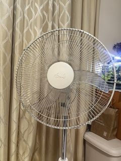 (Category: ) located in . Submitted by urstrulymaria (Listing ID 1464677243, Image 1). Description: .