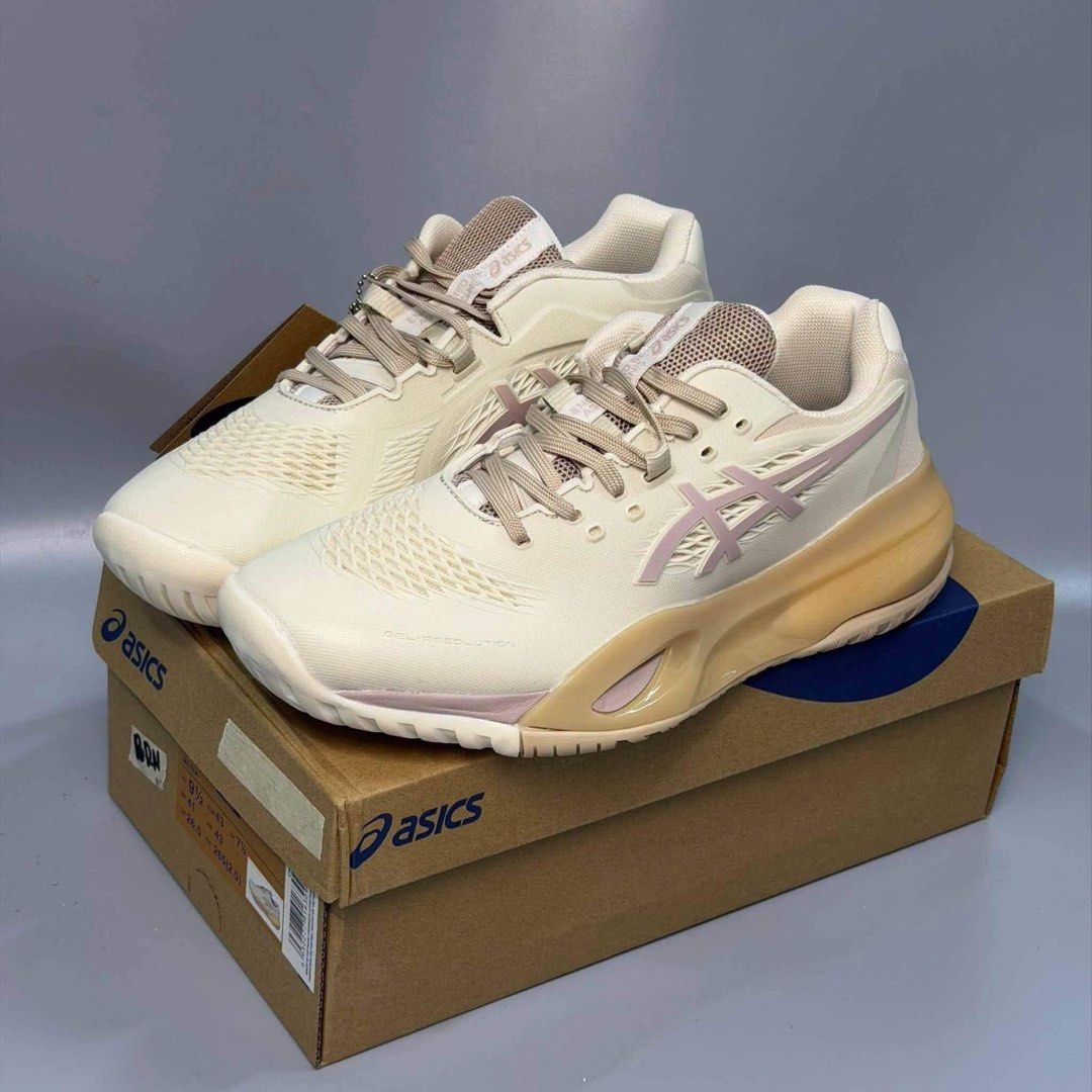 ASICS for WOMEN 🇻🇳 36-40 (Category: Sneakers) located in General Trias. Submitted by nammygoodies04 (Listing ID 1464604807, Image 1). Description: Asics for women 🇻🇳 36-40 Vietnam import 🇻🇳 Quality 💯 Dm for order 💌 Pwede pay upon pick up delivery 💯 Sizes : Women 36-40 .