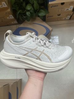 (Category: ) located in . Submitted by pickplanet_sneaker_shirt (Listing ID 1464701776, Image 1). Description: .