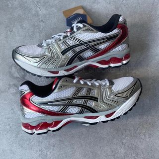 (Category: ) located in . Submitted by pickplanet_sneaker_shirt (Listing ID 1464716733, Image 1). Description: .