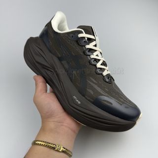 (Category: ) located in . Submitted by pickplanet_sneaker_shirt (Listing ID 1464719051, Image 1). Description: .