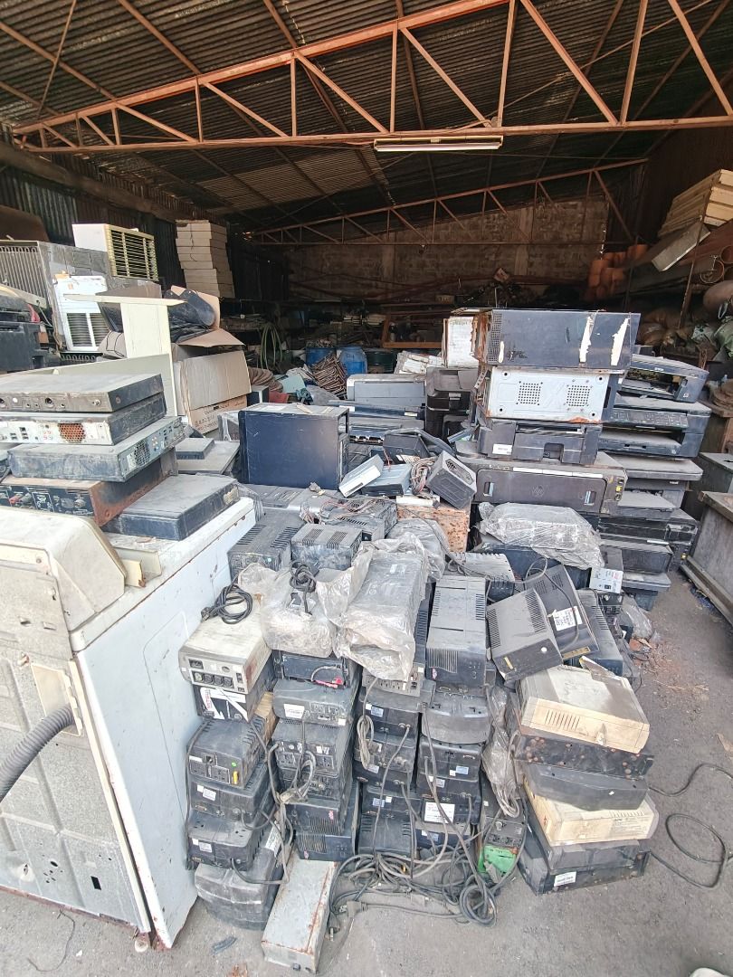 Assorted electronic equipment and computer hardware Scrap Lot Buyer Here! (Category: Computer Parts) located in Manila. Submitted by scrap.buyer_4 (Listing ID 1464745081, Image 1). Description: Turn Your Trash into Cash ! 🗑️💰👍 Buyer of Scrap items/Defective For Dispose Offices, Warehouses, Companies moved out hauling, Establishment, Schools Please send picture/list to review via email scrapbuyer2015@yahoo.com or n u m b e r: 09178935104 We acc