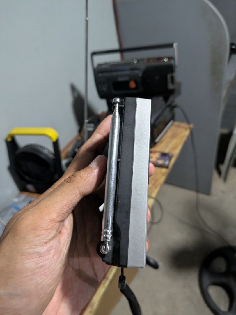 Audiocomm pocket radio (Category: Portable Music Players) located in Angeles City. Submitted by renzyboypalaboy (Listing ID 1464692462, Image 2). Description: no issues complete am and fm channels malinaw at malakas sounds battery powered 2 AA.