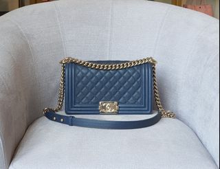 (Category: ) located in . Submitted by luxurydesignerbrands (Listing ID 1464738862, Image 1). Description: .
