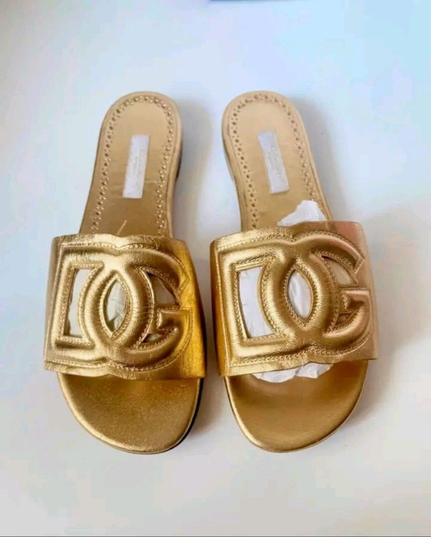 Authentic Dolce Gabbana Sandal (Category: Sneakers & Footwear) located in Pasig City. Submitted by castlescollections (Listing ID 1464725433, Image 1). Description: .
