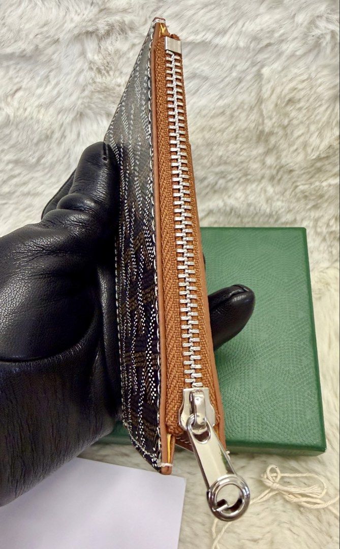 Authentic Goyard Classic Black/Tan Multipocket Card holder (Category: Luxury Bags & Wallets) located in Manila. Submitted by mrsmdxbseller (Listing ID 1464590877, Image 3). Description: .