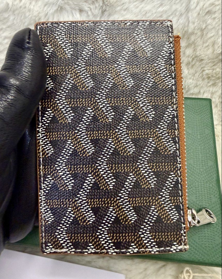 Authentic Goyard Classic Black/Tan Multipocket Card holder (Category: Luxury Bags & Wallets) located in Manila. Submitted by mrsmdxbseller (Listing ID 1464590877, Image 2). Description: .