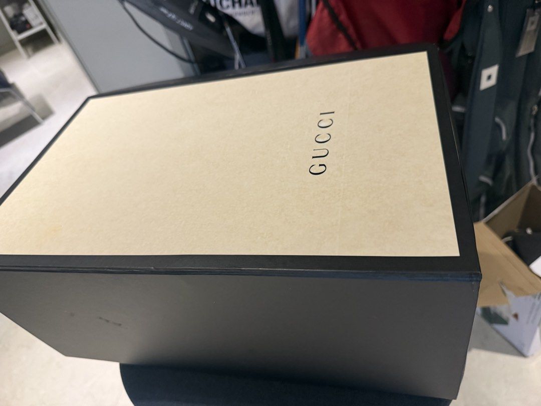 Authentic Gucci Empty box (Category: Sneakers & Footwear) located in Kuala Lumpur. Submitted by maria41white (Listing ID 1464701593, Image 1). Description: Gucci box like new .