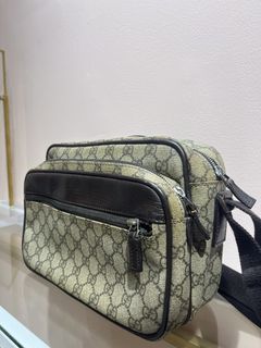 (Category: ) located in . Submitted by luxuryitems_bybosst (Listing ID 1464609634, Image 1). Description: .