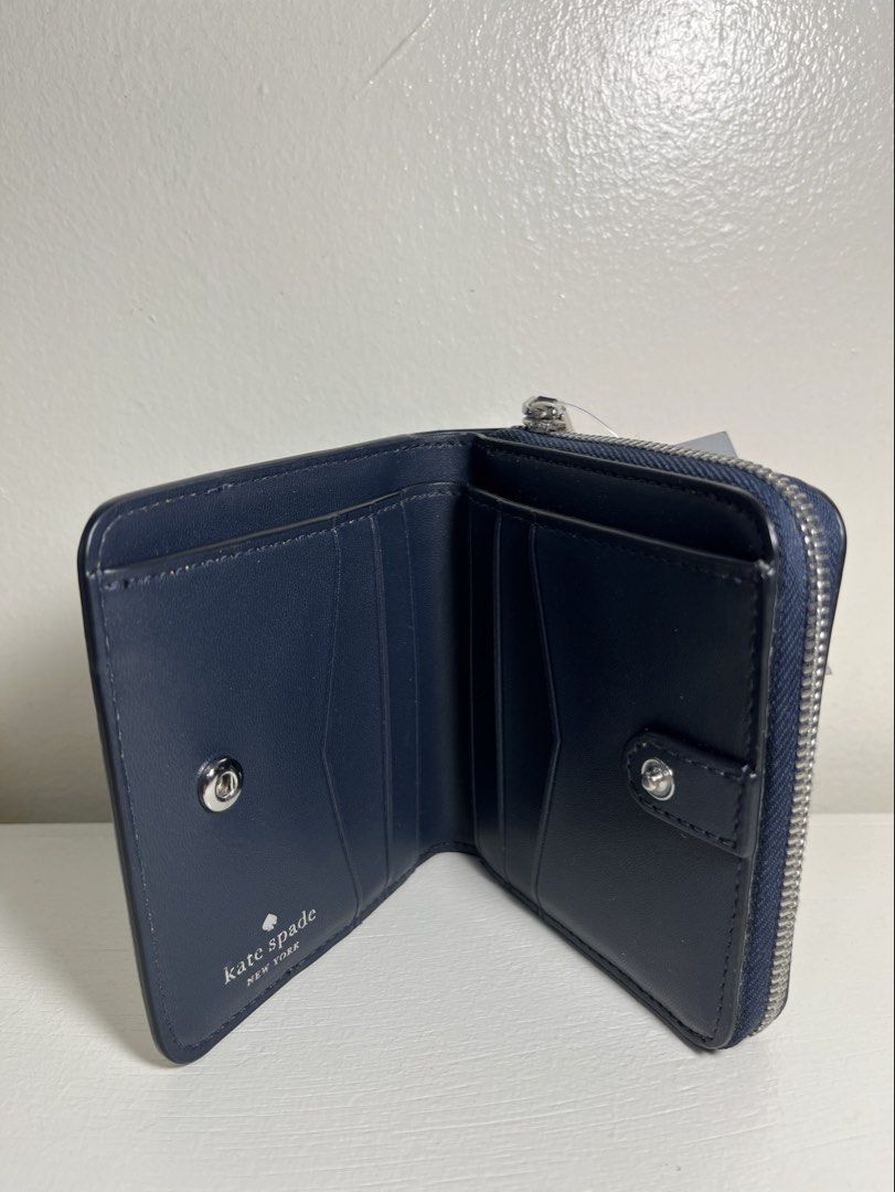 Authentic Kate Spade Staci Colorblock Small Bifold Wallet (Category: Wallets & Card holders) located in Baguio. Submitted by nailongdeclutters (Listing ID 1464620300, Image 3). Description: ⭐️Authentic Kate Spade from Canada (as seen in the tag) ⭐️Color: Blue and white ⭐ Bi-fold wallet with ID slot, card slots, and coin compartment ⭐️With tag and care booklet ⭐️Brand new condition .