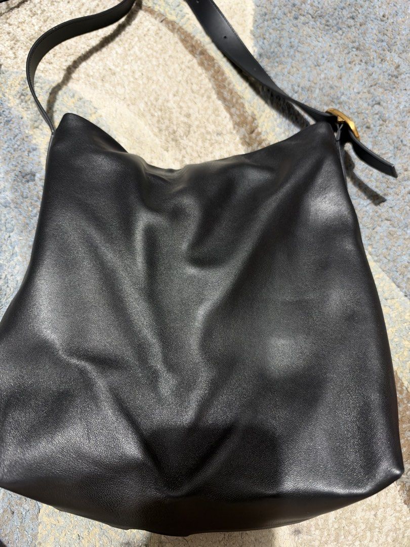 Authentic Loewe Draped Pants bag (Category: Luxury Bags & Wallets) located in Pasig City. Submitted by balenciaga.couture (Listing ID 1464745714, Image 3). Description: with dustbsg cards.