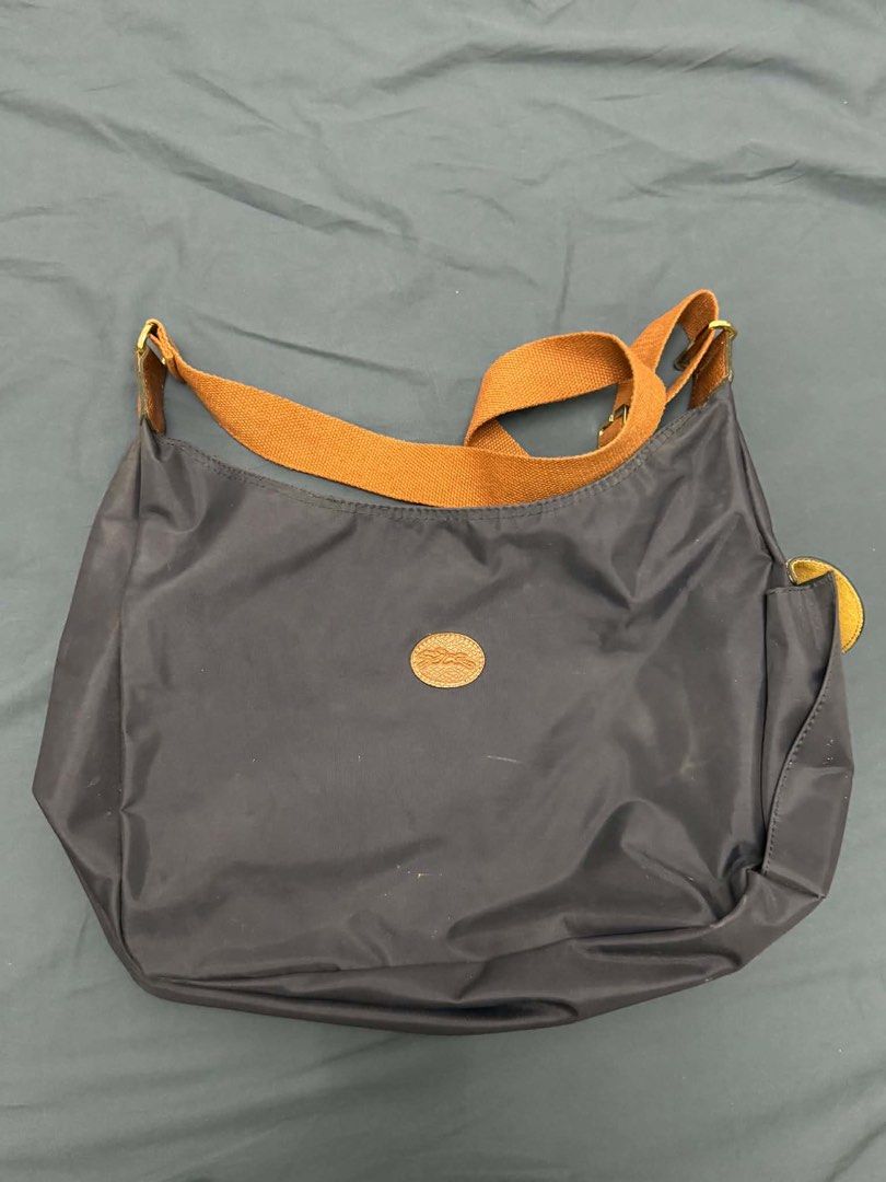 Authentic vintage 1990s Longchamp Nylon Hobo Bag (Category: Luxury Bags & Wallets) located in San Fernando. Submitted by ahjiminssi (Listing ID 1464769104, Image 2). Description: - authentic, hard to let this one go - decluttering kaya selling it low - manage your expectations.