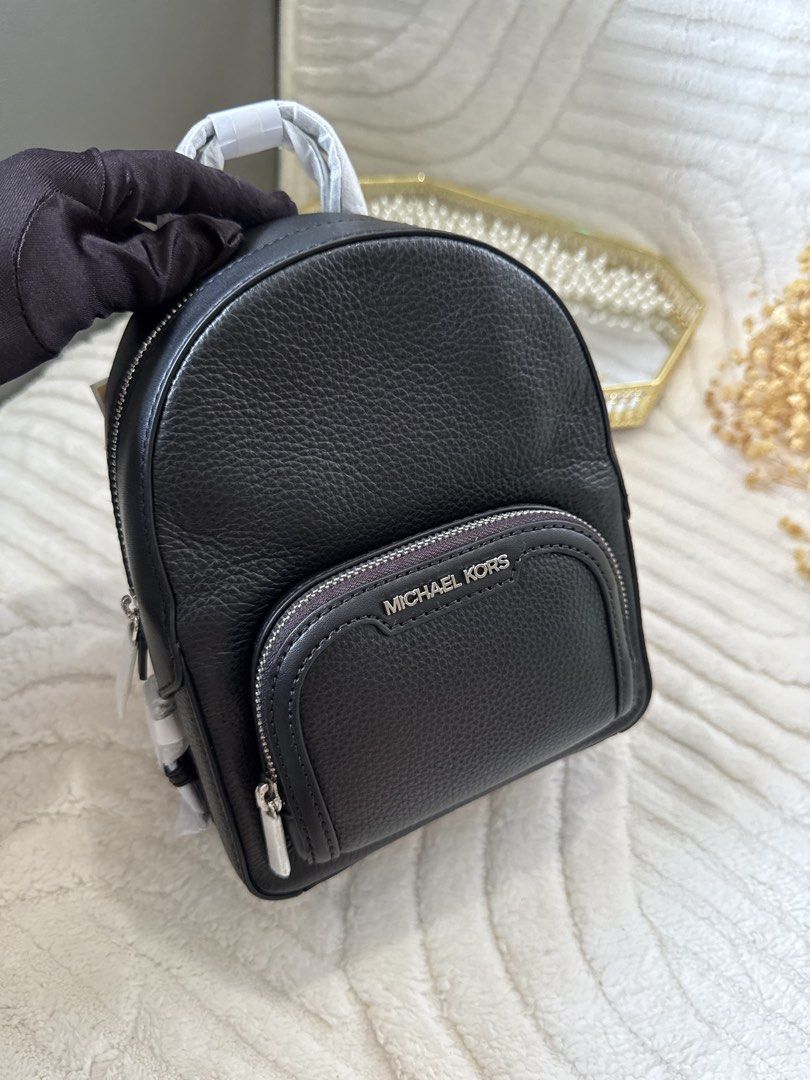 Authentic Michael Kors Jaycee Black Convertible Backpack (Category: Backpacks) located in General Santos City (Dadiangas). Submitted by pine.apaul (Listing ID 1464637526, Image 1). Description: Guaranteed authentic 💯 Brandnew From Canada Open for layaway.